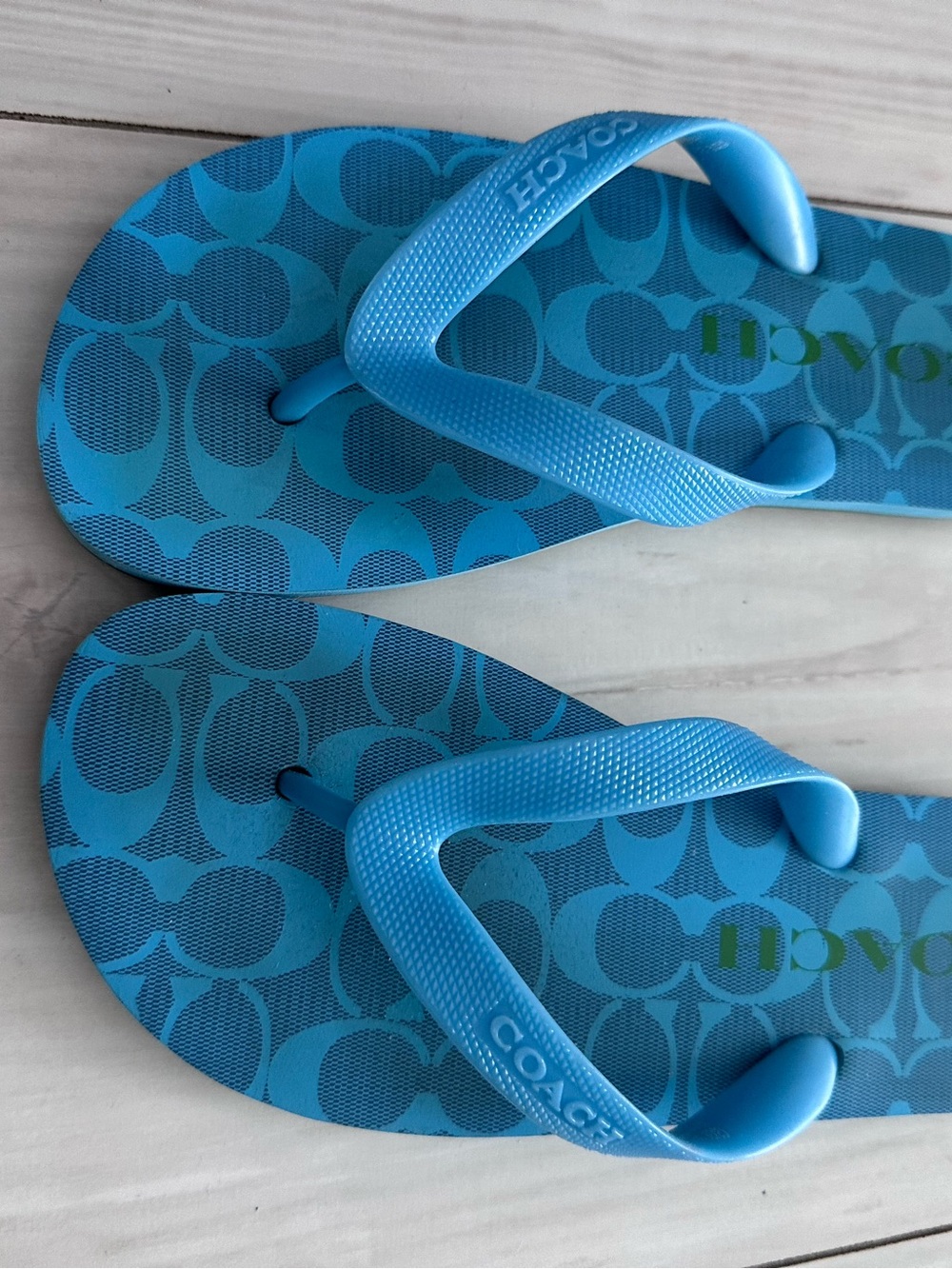 COACH Women Blue Logo Flip Flop Sandals size 6B